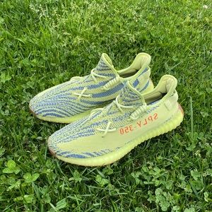 Adidas Yeezy Boost 350 V2 Frozen yellow TRADE